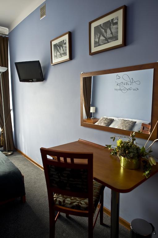 Hotel Korona Łuków Cameră foto